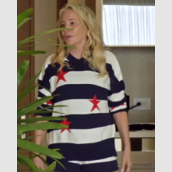 Love Hotel S01 Shannon Beador Red Stars Striped Sweater